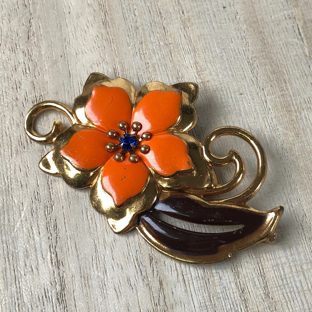 Vintage Enamel Flower Brooch Orange‎ Brown Gold Tone Rhinestone C Clasp Pin READ